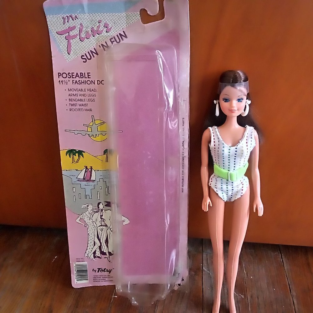 Vintage Totsy Ms. FLAIR SUN 'N Fun doll - brunette 11.5 inch doll